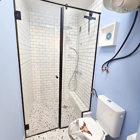 Urban Nest Near The Center Apartman *