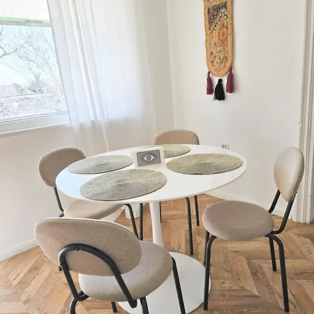 Urban Nest Near The Center Apartman Várna