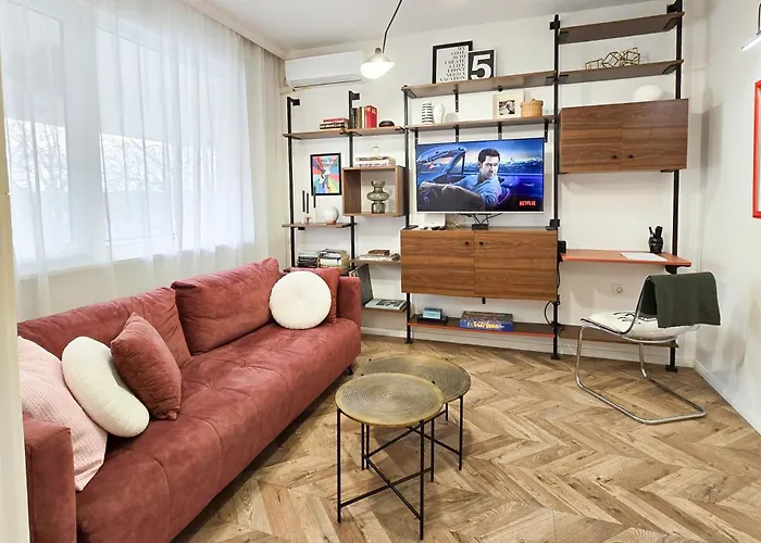 Urban Nest Near The Center Apartman