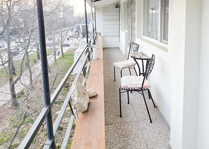 Urban Nest Near The Center Apartman