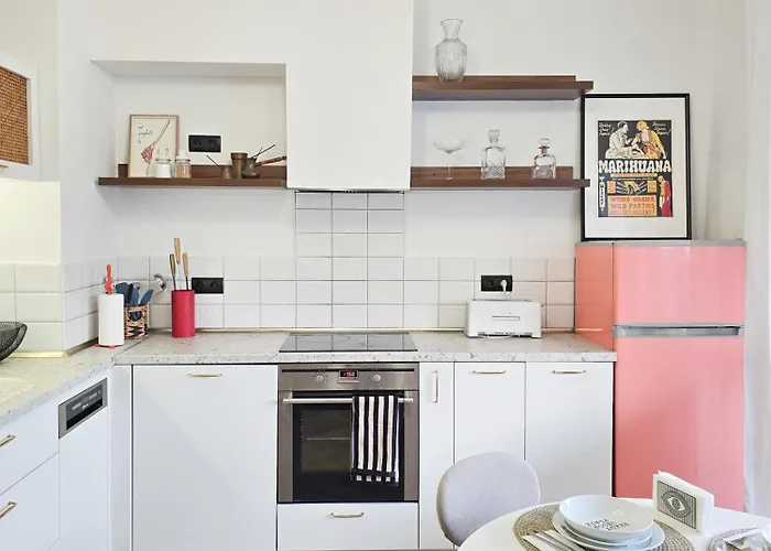 Urban Nest Near The Center