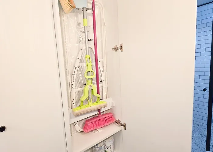 Urban Nest Near The Center Apartman *