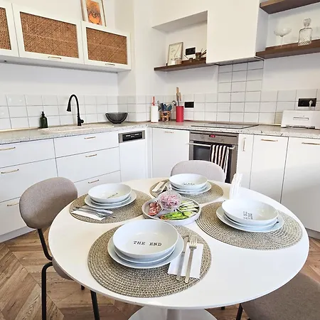 Urban Nest Near The Center *