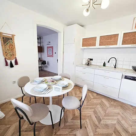 Apartament Urban Nest Near The Center *