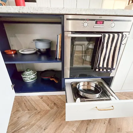 Urban Nest Near The Center Apartament *