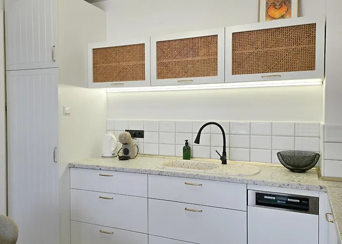 Urban Nest Near The Center